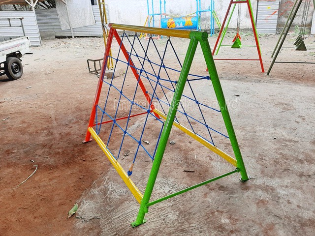 Jual Murah Mainan Panjat Tambang Segitiga Anak TK PAUD Boven Digoel