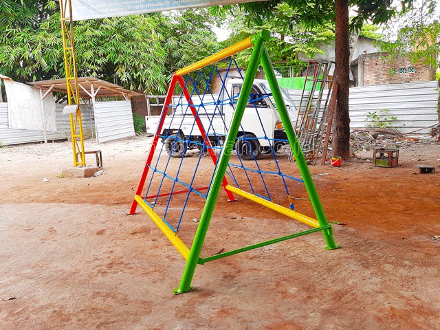 Jual Murah Mainan Panjat Tambang Segitiga Anak TK PAUD Demak