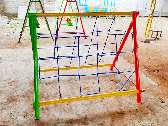 Jual Murah Mainan Panjat Tambang Segitiga Anak TK PAUD Gresik