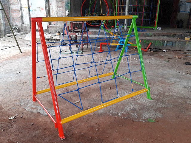 Jual Murah Mainan Panjat Tambang Segitiga Anak TK PAUD Kota Depok