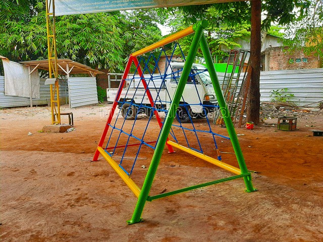 Jual Murah Mainan Panjat Tambang Segitiga Anak TK PAUD Madiun