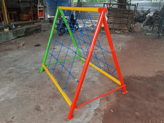 Jual Murah Mainan Panjat Tambang Segitiga Anak TK PAUD Nagan Raya