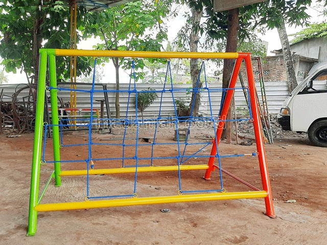 Jual Murah Mainan Panjat Tambang Segitiga Anak TK PAUD Ngawi