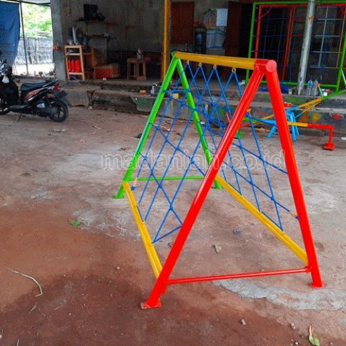 Jual Murah Mainan Panjat Tambang Segitiga Anak TK PAUD Probolinggo