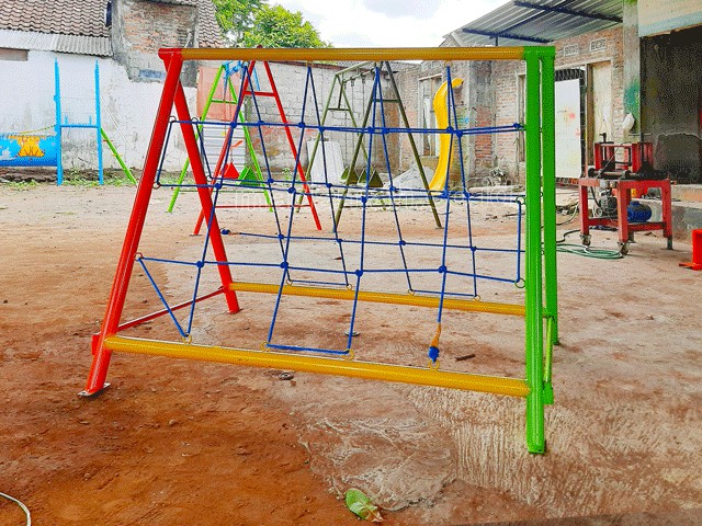 Jual Murah Mainan Panjat Tambang Segitiga Anak TK PAUD Yahukimo