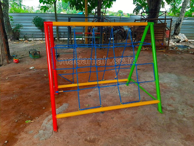 Jual Mainan Panjat Tambang Segitiga Anak TK PAUD Hulu Sungai Tengah