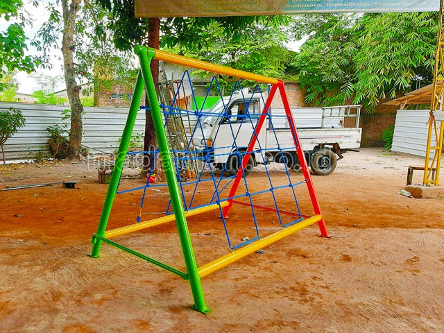 Jual Mainan Panjat Tambang Segitiga Anak TK PAUD Konawe Kepulauan