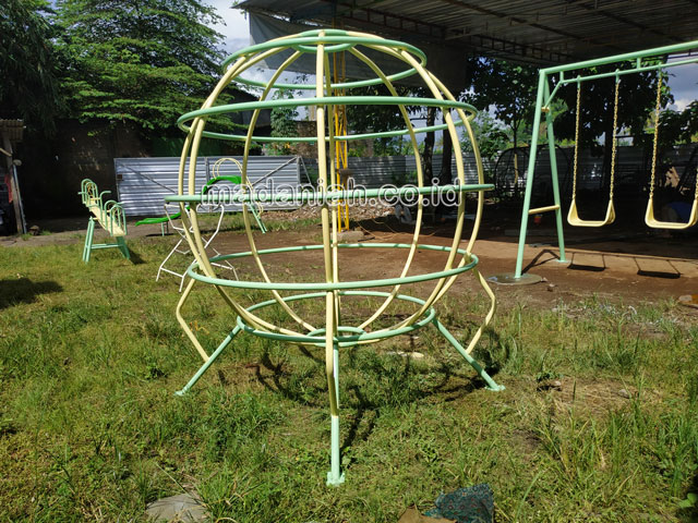 Jual Murah Mainan Bola Dunia Anak TK PAUD Lumajang