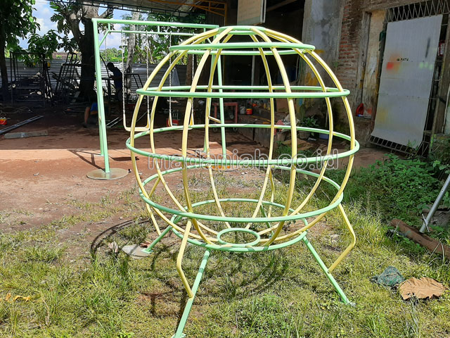 Jual Murah Mainan Bola Dunia Anak TK PAUD Mahakam Ulu