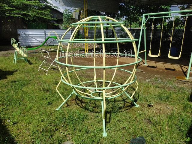 Jual Murah Mainan Bola Dunia Anak TK PAUD Pontianak