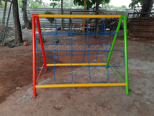 Jual Murah Mainan Panjat Tambang Segitiga Anak TK PAUD Bantaeng