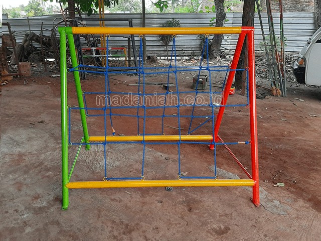 Jual Murah Mainan Panjat Tambang Segitiga Anak TK PAUD Bintan