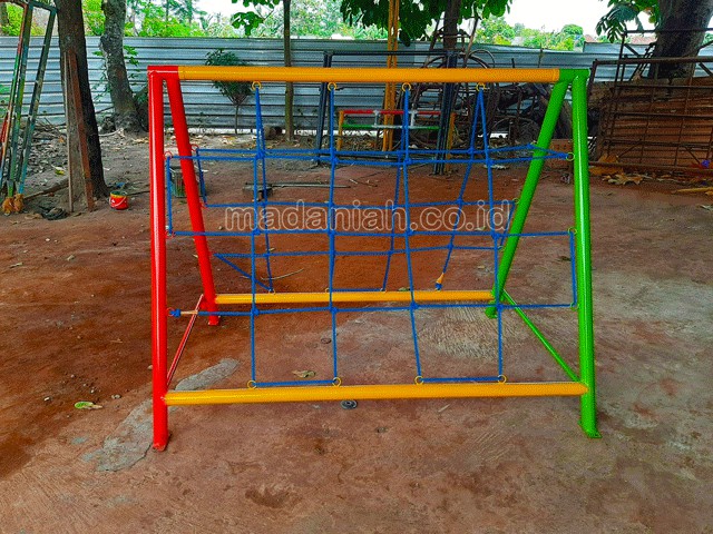 Jual Murah Mainan Panjat Tambang Segitiga Anak TK PAUD Boyolali