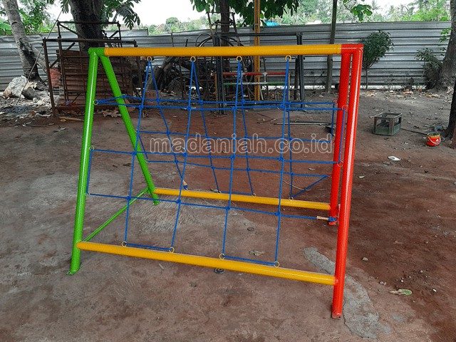 Jual Murah Mainan Panjat Tambang Segitiga Anak TK PAUD Garut
