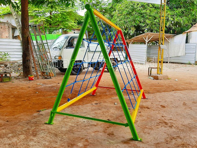 Jual Murah Mainan Panjat Tambang Segitiga Anak TK PAUD Gunung Mas