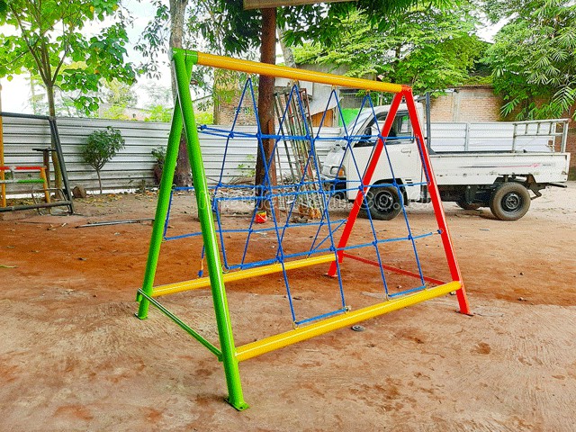 Jual Murah Mainan Panjat Tambang Segitiga Anak TK PAUD Semarang