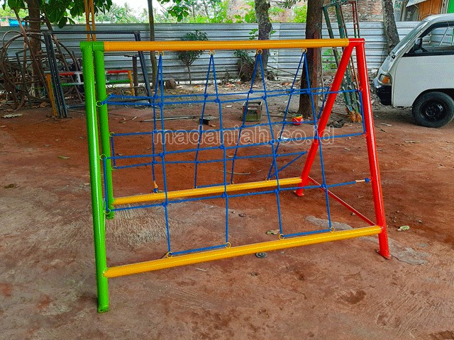 Jual Murah Mainan Panjat Tambang Segitiga Anak TK PAUD Serdang Bedagai