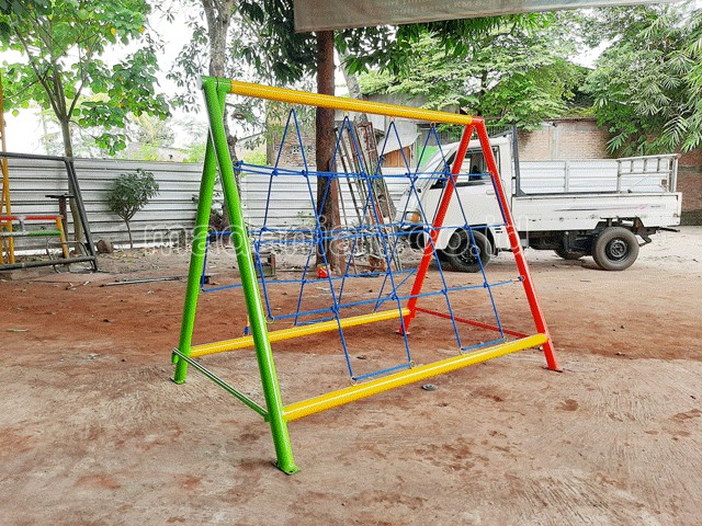 Jual Murah Mainan Panjat Tambang Segitiga Anak TK PAUD Solok Selatan