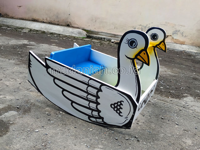 Jual Murah Mainan Angsa Goyang Anak TK PAUD Kolaka