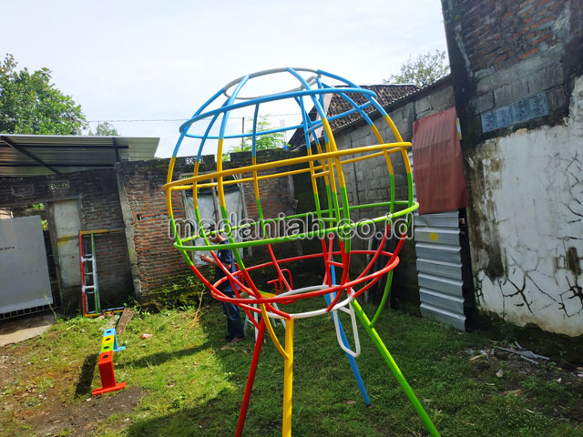 Jual Murah Mainan Bola Dunia Anak TK PAUD Halmahera Tengah