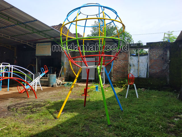 Jual Murah Mainan Bola Dunia Anak TK PAUD Nagekeo