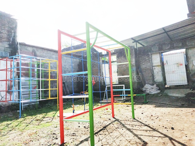 Galesong, Galesong Selatan, Galesong Utara, Mangarabombang, Mappakasunggu, Pattallassang, Polombangkeng Selatan, Polombangkeng Utara, Sanrobone