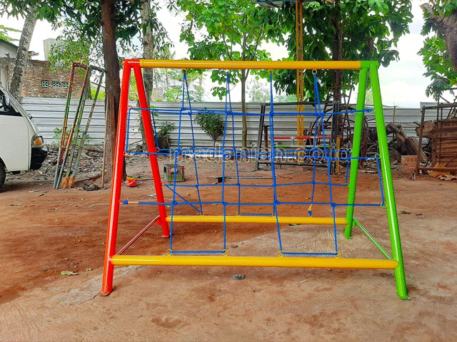 Jual Murah Mainan Panjat Tambang Segitiga Anak TK PAUD Bengkayang