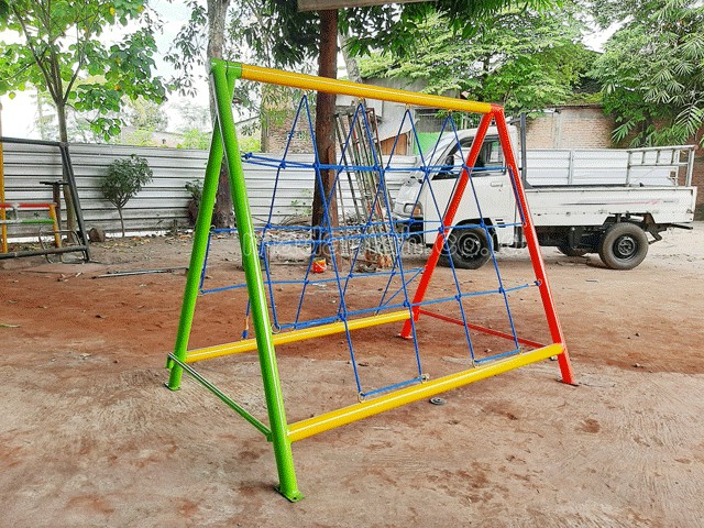Jual Murah Mainan Panjat Tambang Segitiga Anak TK PAUD Bombana