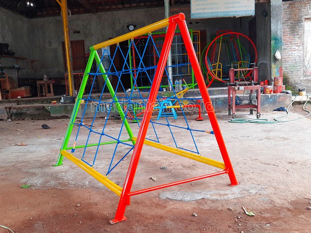 Jual Murah Mainan Panjat Tambang Segitiga Anak TK PAUD Buru