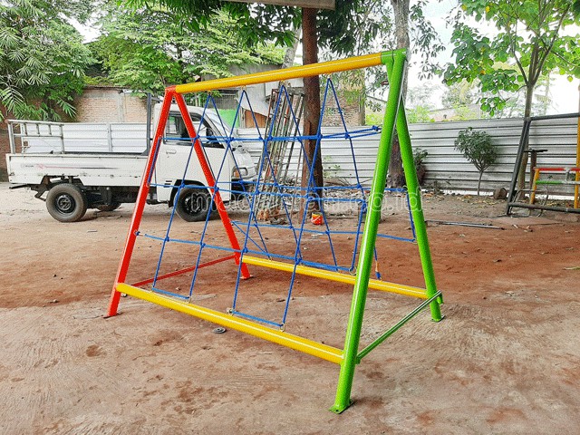 Jual Murah Mainan Panjat Tambang Segitiga Anak TK PAUD Katingan