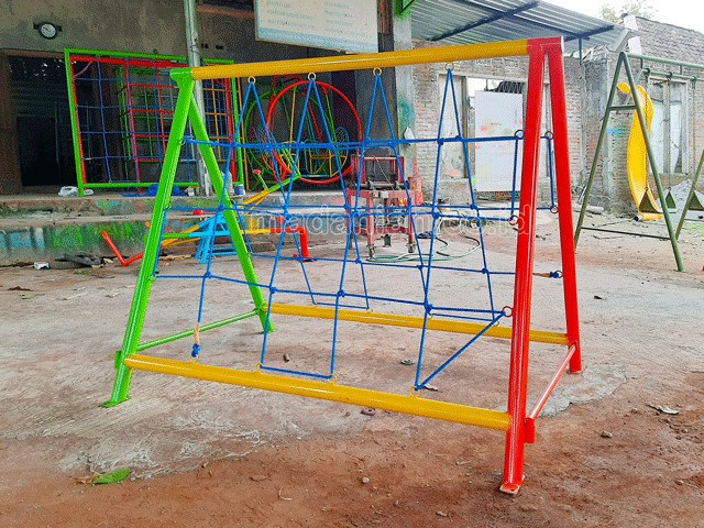 Jual Murah Mainan Panjat Tambang Segitiga Anak TK PAUD Solok