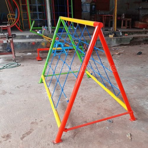 Jual Mainan Panjat Tambang Segitiga Anak TK PAUD Halmahera Barat