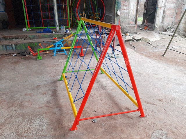 Jual Mainan Panjat Tambang Segitiga Anak TK PAUD Manggarai Timur