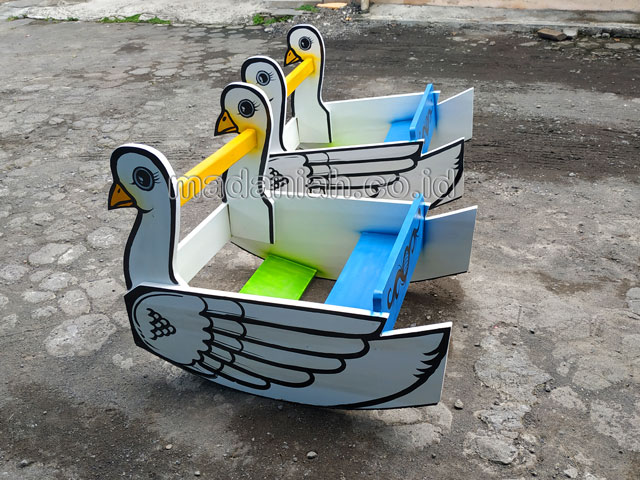 Jual Murah Mainan Angsa Goyang Anak TK PAUD Sikka