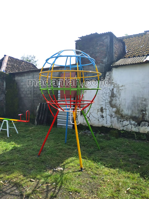 Jual Murah Mainan Bola Dunia Anak TK PAUD Ngada