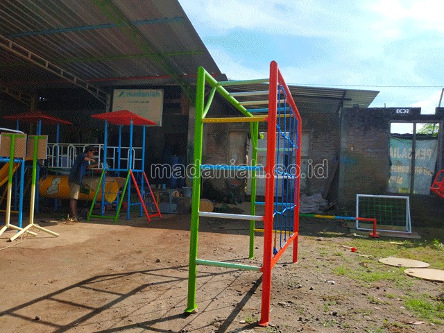 Jual Murah Mainan Monkey Bar Anak TK PAUD Lembata