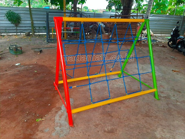 Jual Murah Mainan Panjat Tambang Segitiga Anak TK PAUD Enrekang