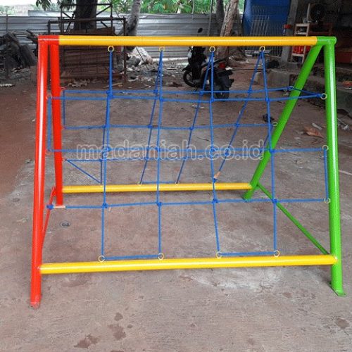 Jual Murah Mainan Panjat Tambang Segitiga Anak TK PAUD Karo Jual Murah Mainan Panjat Tambang Segitiga Anak TK PAUD Karo