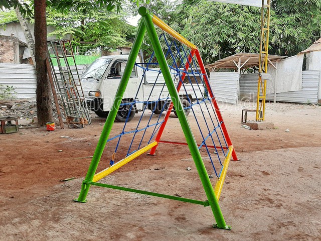 Jual Murah Mainan Panjat Tambang Segitiga Anak TK PAUD Nagekeo
