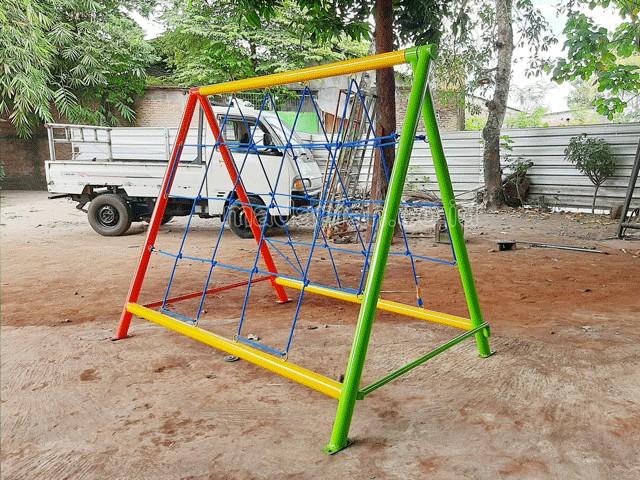 Jual Murah Mainan Panjat Tambang Segitiga Anak TK PAUD Tanah Bumbu