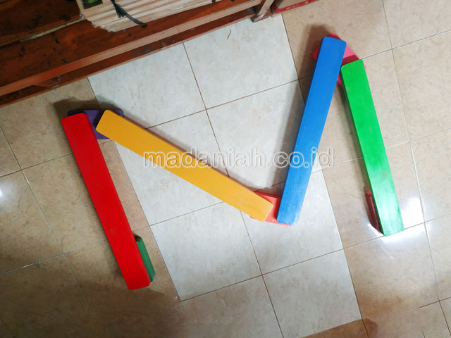 Jual Mainan Papan Titian Kayu Anak TK PAUD Banjarnegara