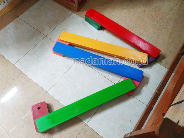 Jual Mainan Papan Titian Kayu Anak TK PAUD Jakarta Selatan