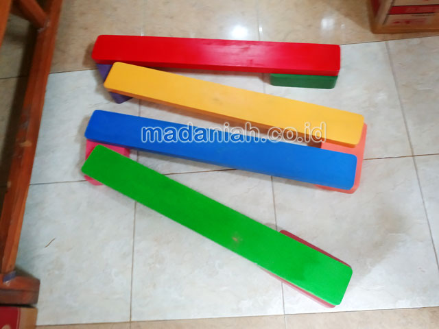 Jual Mainan Papan Titian Kayu Anak TK PAUD Kepulauan Seribu