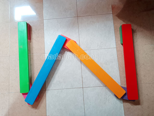 Jual Mainan Papan Titian Kayu Anak TK PAUD Kota Blitar