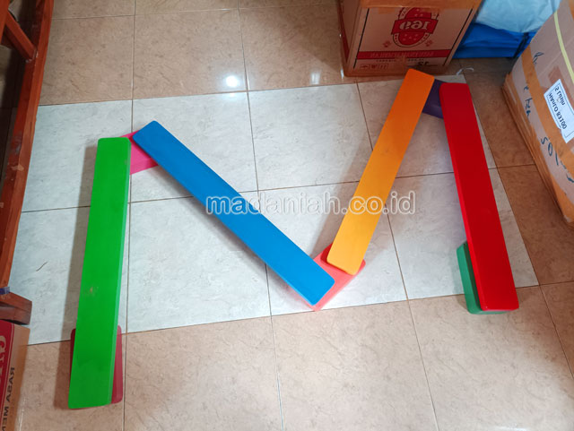 Jual Mainan Papan Titian Kayu Anak TK PAUD Pangandaran