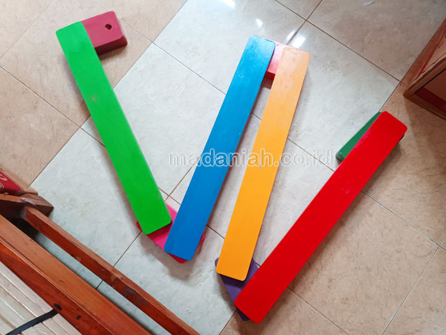 Jual Mainan Papan Titian Kayu Anak TK PAUD Tulungagung