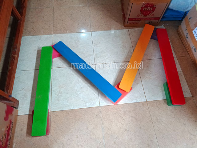 Jual Murah Mainan Papan Titian Kayu Anak TK PAUD Bondowoso