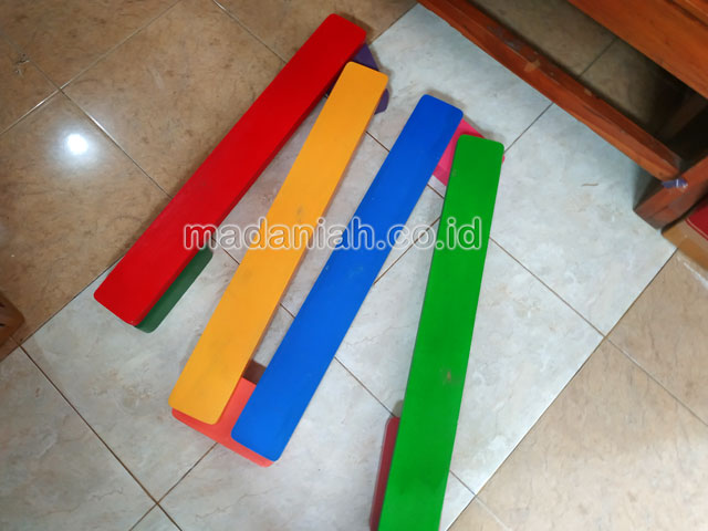 Jual Murah Mainan Papan Titian Kayu Anak TK PAUD Gresik