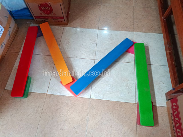 Jual Murah Mainan Papan Titian Kayu Anak TK PAUD Lumajang