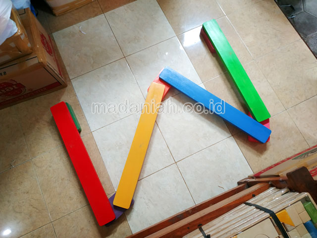 Jual Murah Mainan Papan Titian Kayu Anak TK PAUD Malang